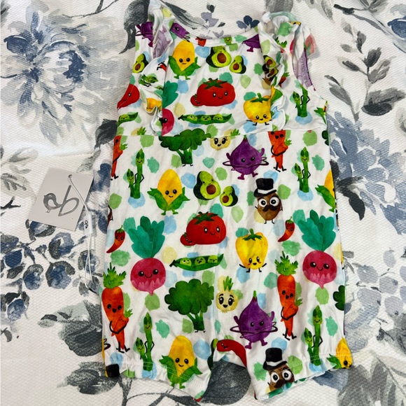 Birdie Bean Other - Birdie Bean Vegetable Bodysuit